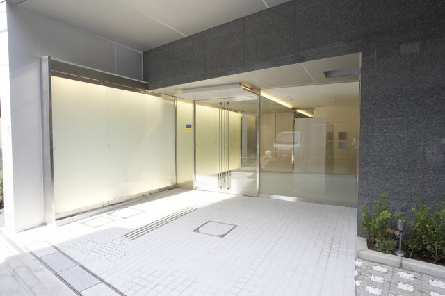 【エントランス】