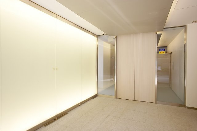 【エントランス】