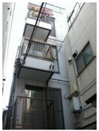 コマタビルの画像