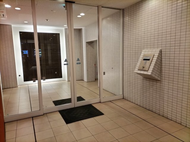 【エントランス】