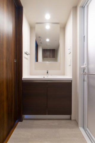 【独立洗面台】