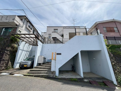 【外観】 建物外観を気になさる方へ、見た目の良い物件です