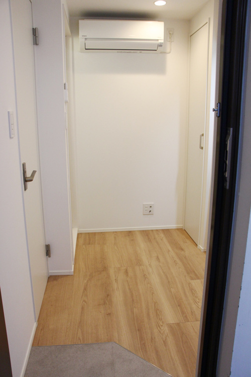 洋室2帖程度の部屋