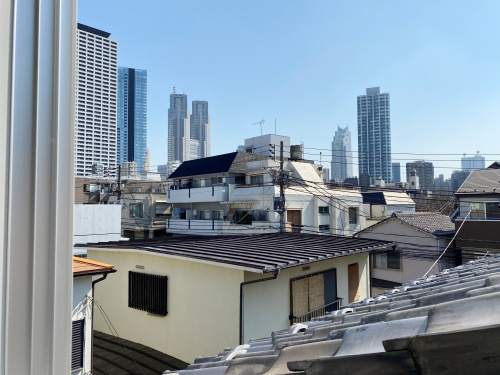 新宿の高層ビル