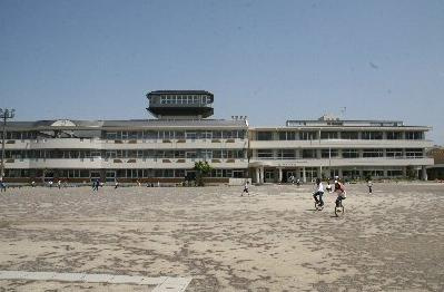 南アルプス市立南湖小学校