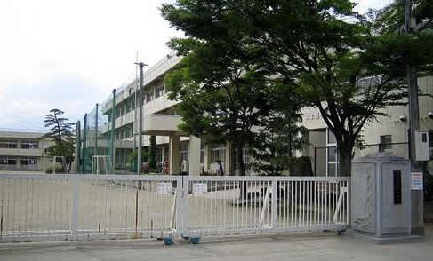 笛吹市立富士見小学校