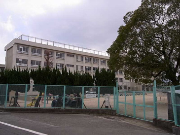 小学校 五日市小学校