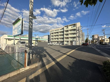 コンビニエンスストア ファミリーマート 南観音二丁目店