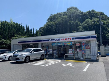 コンビニエンスストア ローソン 五月が丘入口店