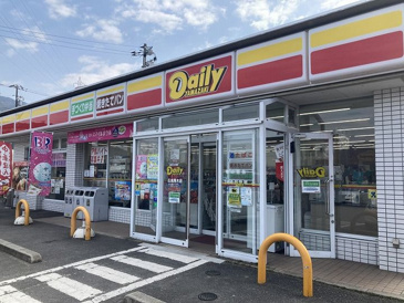 コンビニエンスストア デイリーヤマザキ 広島馬木店
