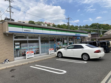 コンビニエンスストア ファミリーマート 安芸瀬野駅前店