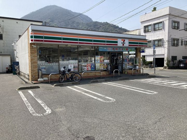 コンビニエンスストア セブンイレブン 呉仁方桟橋通店