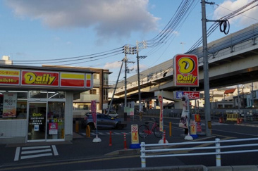 コンビニエンスストア デイリーヤマザキ 広島天神川駅前店
