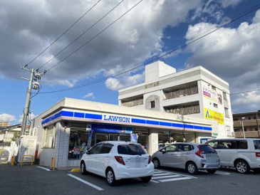 コンビニエンスストア ローソン 西条御条店