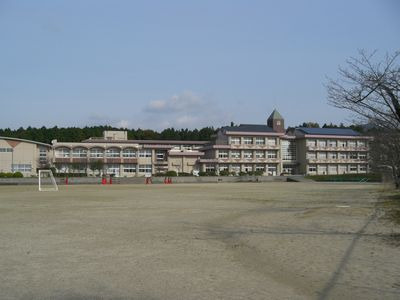 いなべ市立北勢中学校