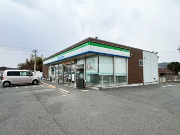 コンビニエンスストア ファミリーマート 黒瀬大多田店