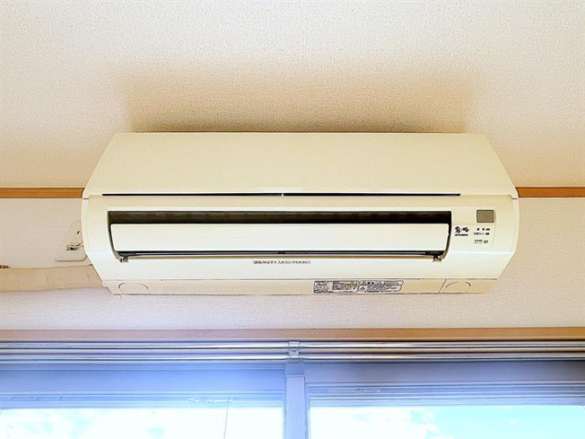 写真は同物件別の部屋のものです。