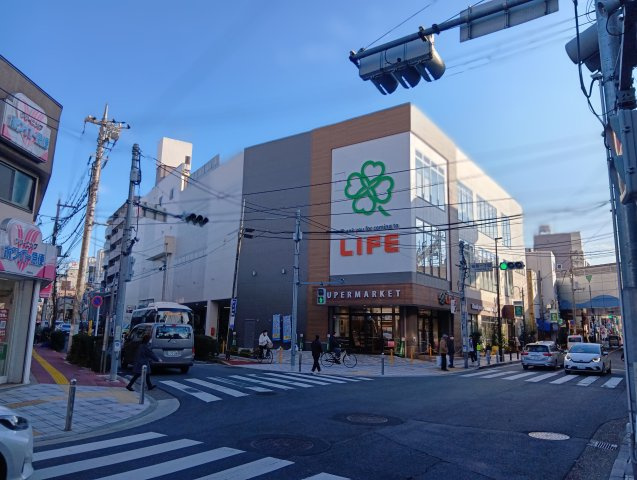 ライオンズステーションプラザ梅島【その他】【ライフ梅島駅前店】150m 徒歩２分