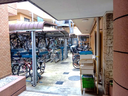 ライオンズステーションプラザ梅島駐輪場もございます