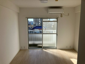 川原ハイツ【洋室】