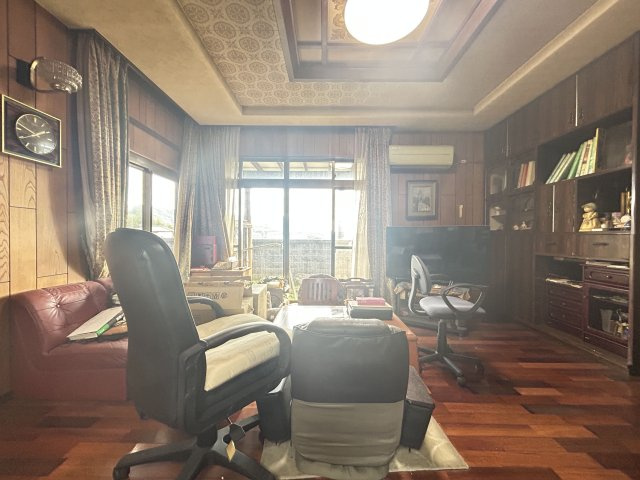 白銀売家【洋室】