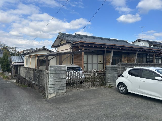 白銀売家【駐車場】