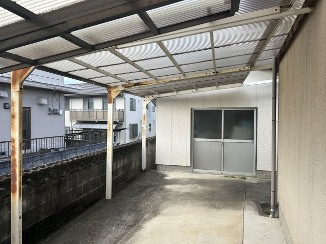 白銀売家【駐車場】