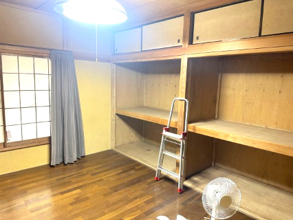 つくばみらい市山王新田【洋室】収納たっぷりの６帖の洋室