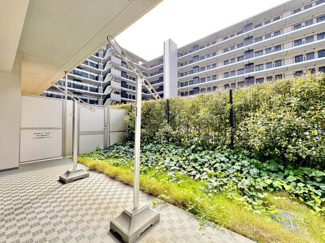 ～自分だけの専用庭～
お洗濯を干すだけでなく、一歩出ればリフレッシュも◎明るい空間でのびのび過ごすことができます♪
