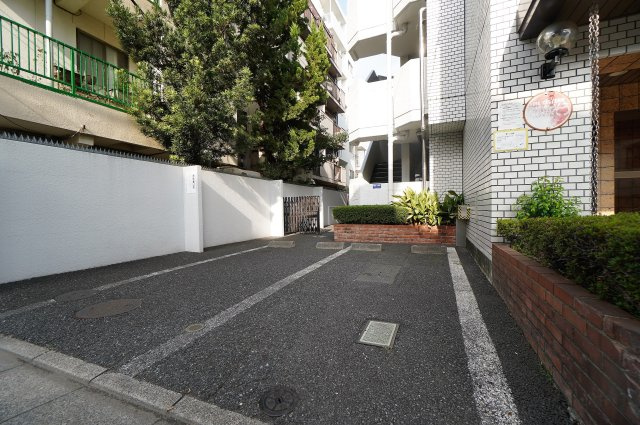 エクセルコート第２並木【駐車場】