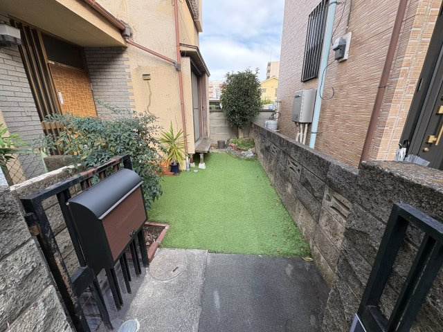 西保木間１丁目【庭つき】庭付きの物件です