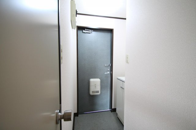 玄関には嬉しいシューズボックス付き★