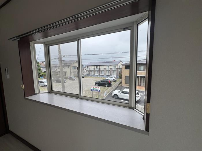角部屋のみで窓付き