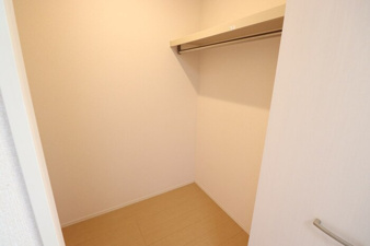 カーサＲ・Ｔ Ａ【収納】ウォークインクローゼット