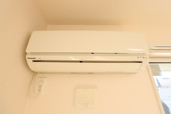 カーサＲ・Ｔ Ａエアコンは2基付いています