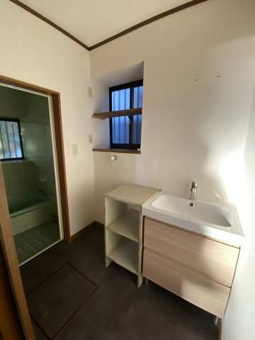 見沼区中川戸建【独立洗面台】