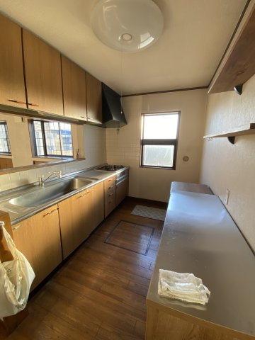 見沼区中川戸建【キッチン】