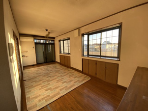 見沼区中川戸建【居間・リビング】