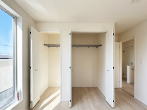 CRADLE　GARDEN　戸畑区中原東第6　【トイレ】便座の蓋は自動開閉です。