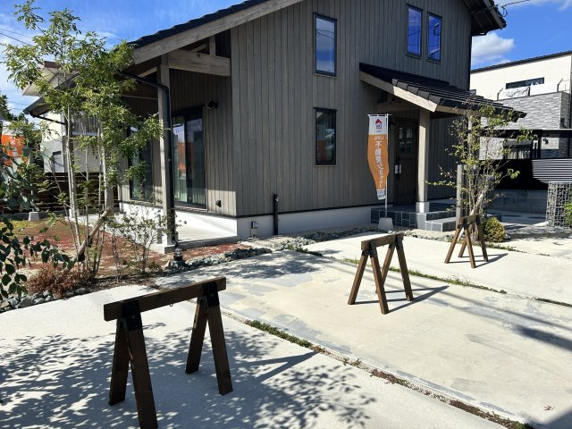 三橋町蒲船津売家【外観】【駐車場3台】来客時も安心！