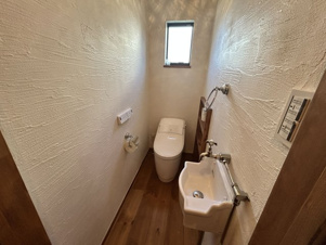 三橋町蒲船津売家【トイレ】毎日使う場所だからこそ、清潔で心地よいデザインを！