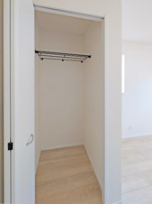 CRADLE GARDEN　小倉北区高坊第3【トイレ】節水型のタンクを使用しているので、１年間で約浴槽１杯分を節約できます。