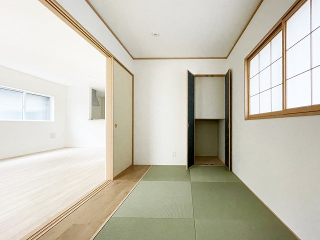 CRADLE GARDEN　小倉北区高坊第3【バルコニー】インナーバルコニーなのでお洗濯物など急な雨でも安心（施工例）