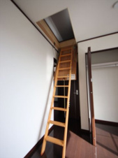 八王子市元八王子町2-3315-7 中古【仲介手数料無料】【収納】