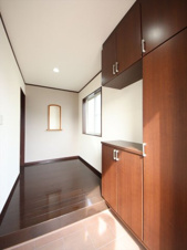 八王子市元八王子町2-3315-7 中古【仲介手数料無料】【玄関】