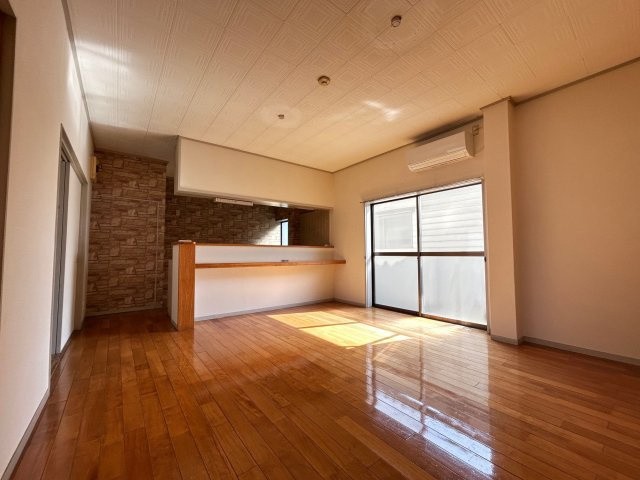 西浜田町アパート【居間・リビング】お客様のお好きなようにレイアウトしてください。