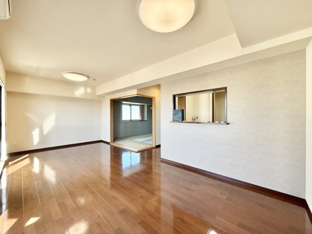 ラフィーネ甲府【居間・リビング】