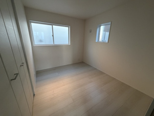 小牧市藤島町【洋室】