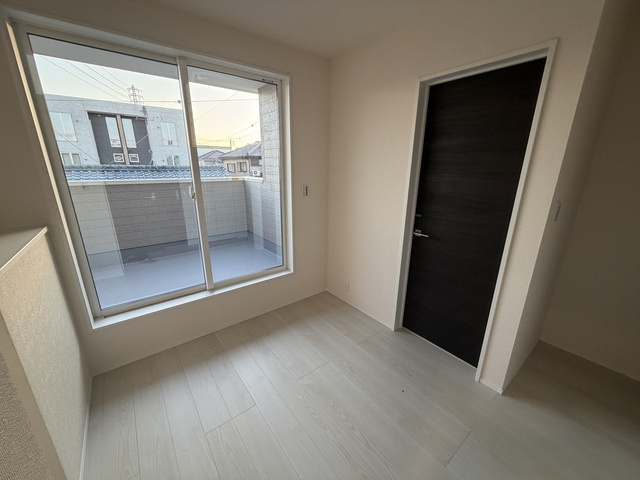 小牧市藤島町【洋室】