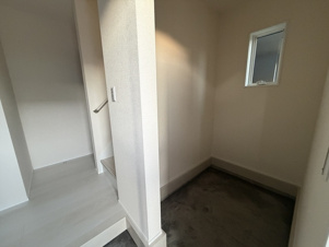 小牧市藤島町【玄関】